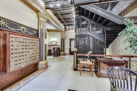 Tiny photo for 2800 N Pine Grove Avenue #8A, Chicago, IL 60657 (MLS # 12486824)