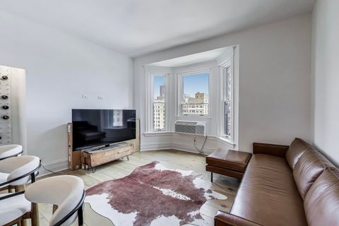 Tiny photo for 2800 N Pine Grove Avenue #8A, Chicago, IL 60657 (MLS # 12486824)