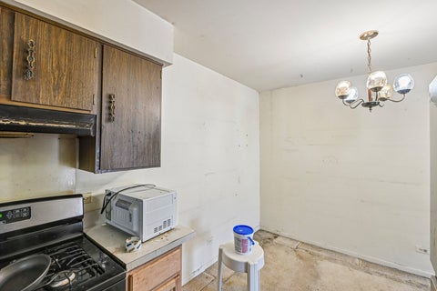 Tiny photo for 4833 W 109th Street #203, Oak Lawn, IL 60453 (MLS # 12729939)