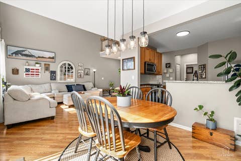 Tiny photo for 549 Peregrine Parkway, Bartlett, IL 60103 (MLS # 12699470)