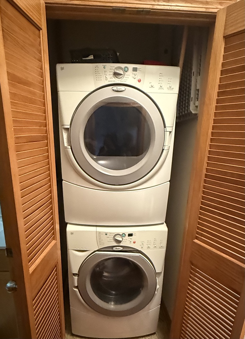 4925 S Forrestville Avenue 3S