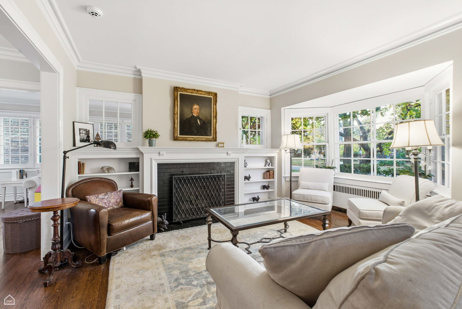 2221 Lincolnwood Drive