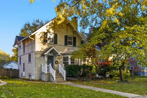 Photo of 2221 Lincolnwood Drive, Evanston, IL 60201 (MLS # 12512062)