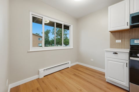 Tiny photo for 791 W KATHLEEN Drive #B, Des Plaines, IL 60016 (MLS # 12763618)