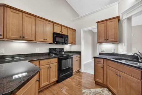 Tiny photo for 5446 Baraboo Court #5446, Davenport, IA 52804 (MLS # 12578061)