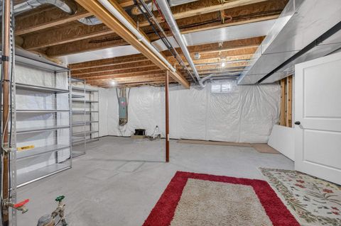 Tiny photo for 5446 Baraboo Court #5446, Davenport, IA 52804 (MLS # 12578061)