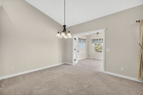 Tiny photo for 5446 Baraboo Court #5446, Davenport, IA 52804 (MLS # 12578061)