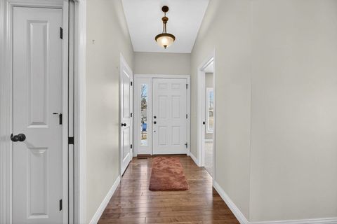 Tiny photo for 5446 Baraboo Court #5446, Davenport, IA 52804 (MLS # 12578061)