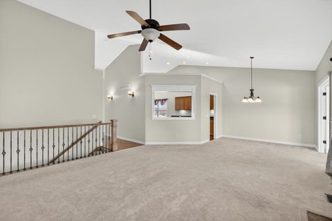 Tiny photo for 5446 Baraboo Court #5446, Davenport, IA 52804 (MLS # 12578061)