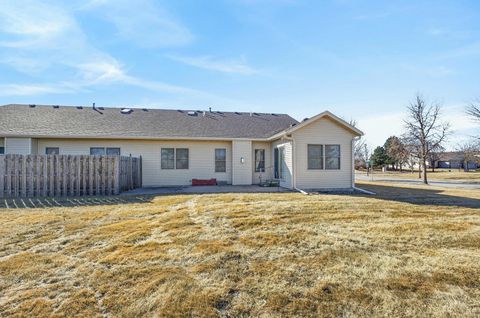 Tiny photo for 5446 Baraboo Court #5446, Davenport, IA 52804 (MLS # 12578061)