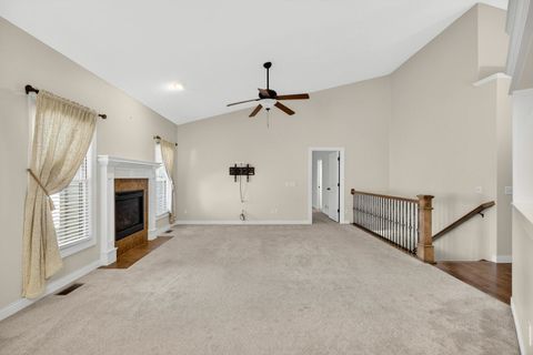 Tiny photo for 5446 Baraboo Court #5446, Davenport, IA 52804 (MLS # 12578061)