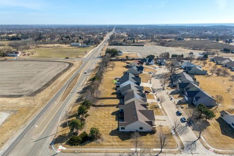 Tiny photo for 5446 Baraboo Court #5446, Davenport, IA 52804 (MLS # 12578061)