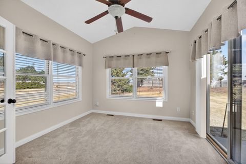 Tiny photo for 5446 Baraboo Court #5446, Davenport, IA 52804 (MLS # 12578061)