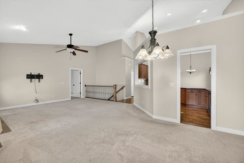 Tiny photo for 5446 Baraboo Court #5446, Davenport, IA 52804 (MLS # 12578061)