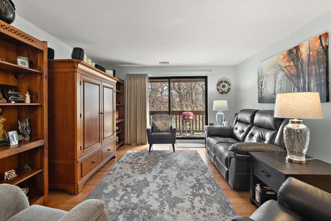 Tiny photo for 7737 W GOLF Drive #303, Palos Heights, IL 60463 (MLS # 12612100)