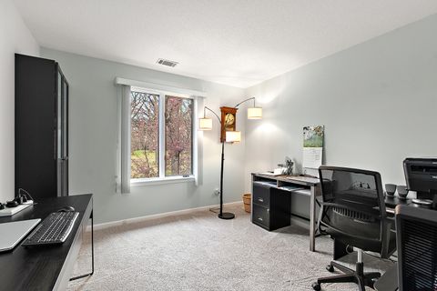 Tiny photo for 7737 W GOLF Drive #303, Palos Heights, IL 60463 (MLS # 12612100)
