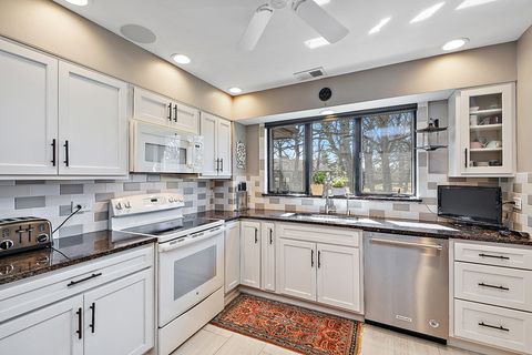 Tiny photo for 7737 W GOLF Drive #303, Palos Heights, IL 60463 (MLS # 12612100)