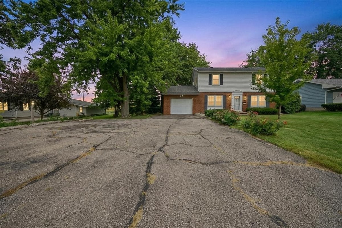 307 S 7th Street