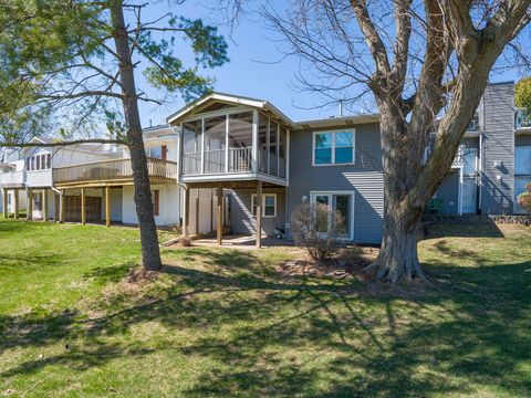 Tiny photo for 3065 Red Wing Circle, Bettendorf, IA 52722 (MLS # 12593142)