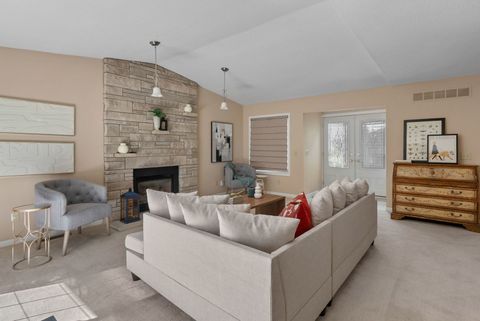 Tiny photo for 3065 Red Wing Circle, Bettendorf, IA 52722 (MLS # 12593142)