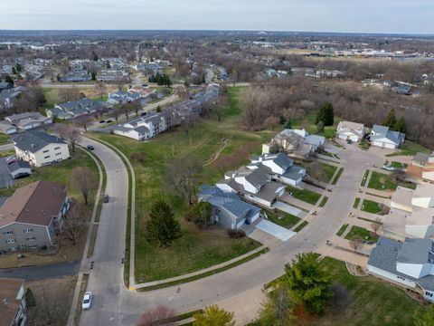 Tiny photo for 3065 Red Wing Circle, Bettendorf, IA 52722 (MLS # 12593142)