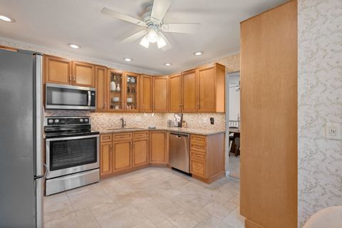 Tiny photo for 3065 Red Wing Circle, Bettendorf, IA 52722 (MLS # 12593142)