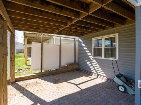 Tiny photo for 3065 Red Wing Circle, Bettendorf, IA 52722 (MLS # 12593142)