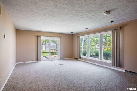 Tiny photo for 109 Weisbrook Lane, Carterville, IL 62918 (MLS # QC4268242)