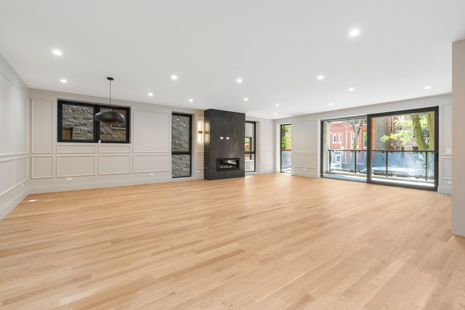822 W Aldine Avenue 1