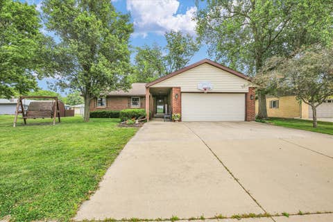 Photo of 210 N Prospect Avenue, Savoy, IL 61874 (MLS # 12409488)