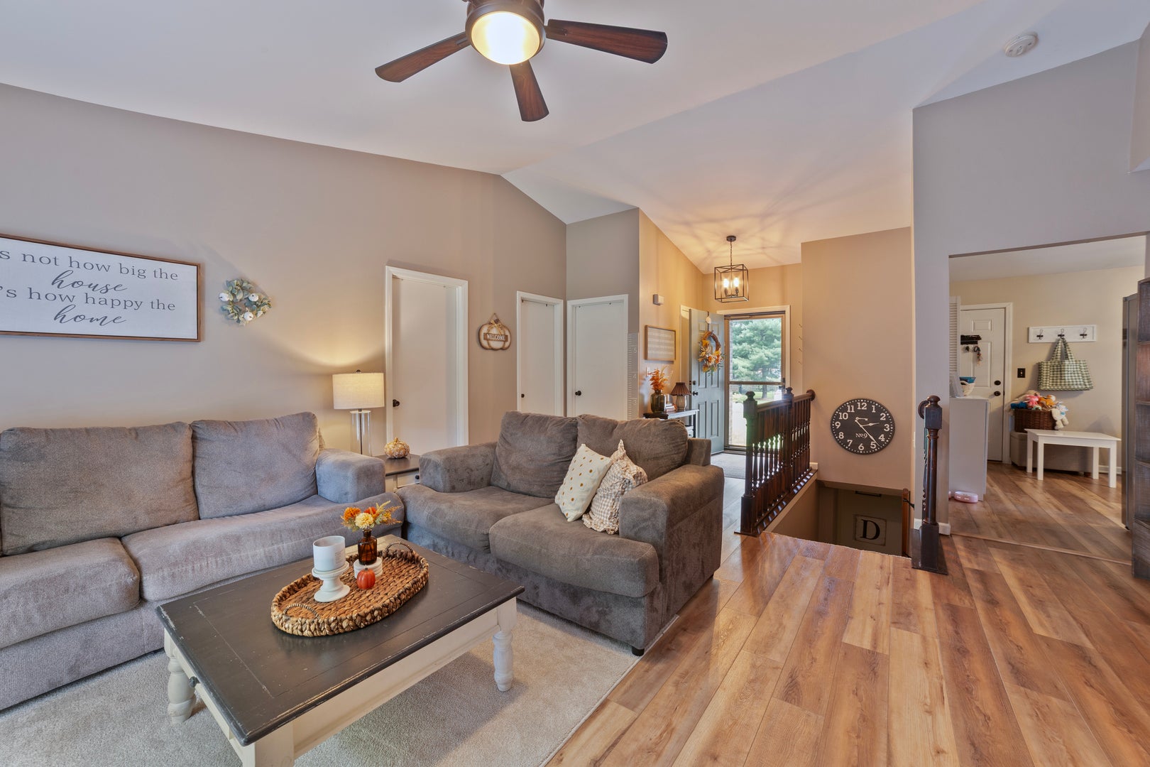 611 S Orchid Path
