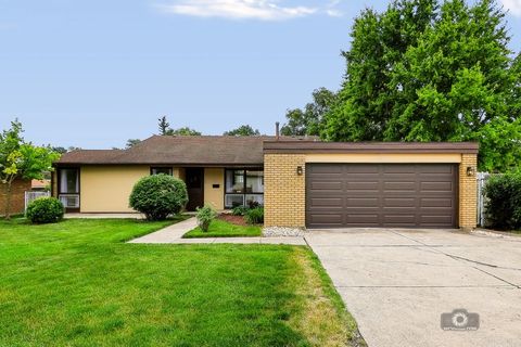 Photo of 5595 155th Street, Oak Forest, IL 60452 (MLS # 12675244)