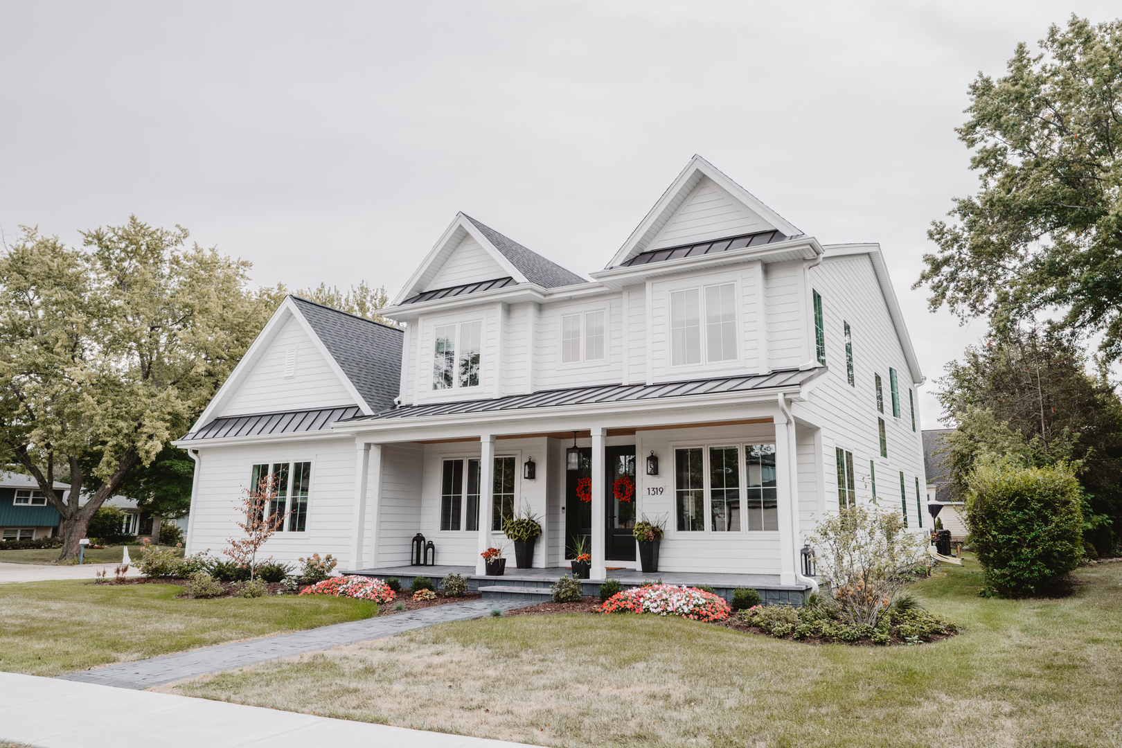 272 W Prestwick Street