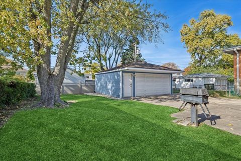 Tiny photo for 8846 N Ozanam Avenue, Niles, IL 60714 (MLS # 12498909)