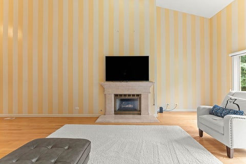 Tiny photo for 825 Braeman Court, Libertyville, IL 60048 (MLS # 12739437)