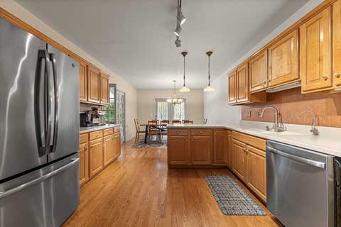 Tiny photo for 825 Braeman Court, Libertyville, IL 60048 (MLS # 12739437)