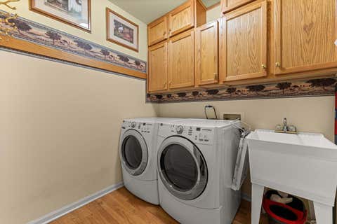 Tiny photo for 825 Braeman Court, Libertyville, IL 60048 (MLS # 12739437)