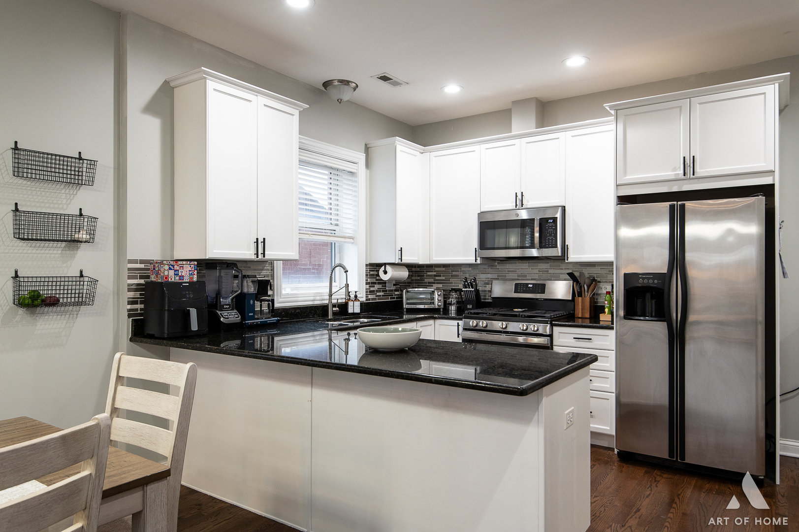 5605 N Miltimore Avenue 2N