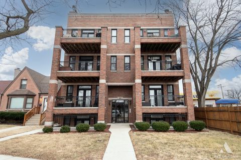 5605 N Miltimore Avenue 2N Chicago IL 60646