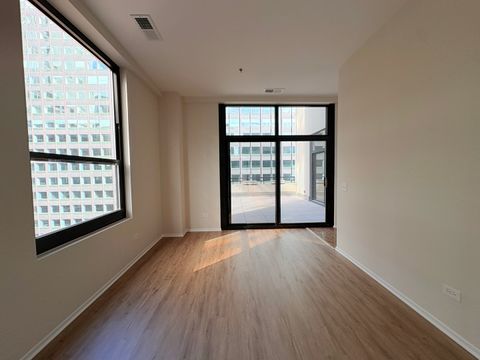 Tiny photo for 130 S Canal Street #9M, Chicago, IL 60606 (MLS # 12630327)