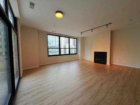 Tiny photo for 130 S Canal Street #9M, Chicago, IL 60606 (MLS # 12630327)