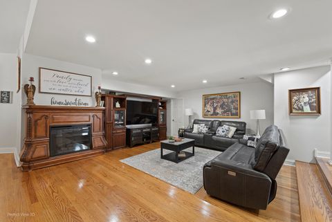 Tiny photo for 0N632 Gables Boulevard, Wheaton, IL 60187 (MLS # 12619691)