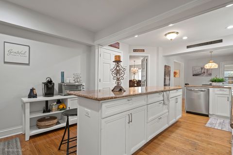 Tiny photo for 0N632 Gables Boulevard, Wheaton, IL 60187 (MLS # 12619691)