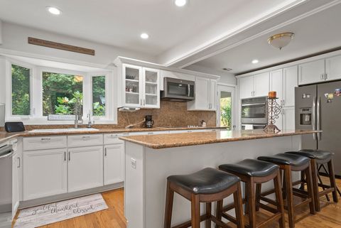 Tiny photo for 0N632 Gables Boulevard, Wheaton, IL 60187 (MLS # 12619691)