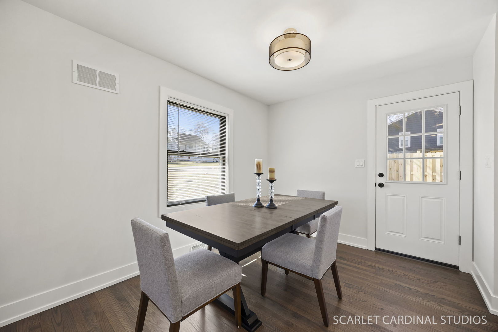 22W080 Valleyview Drive