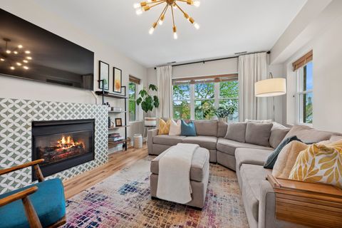 Tiny photo for 4309 N Troy Street #2, Chicago, IL 60618 (MLS # 12617783)