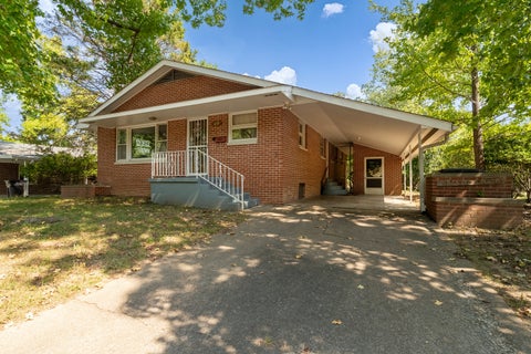 Tiny photo for 701 S Benwood Drive, Carbondale, IL 62901 (MLS # 12759811)