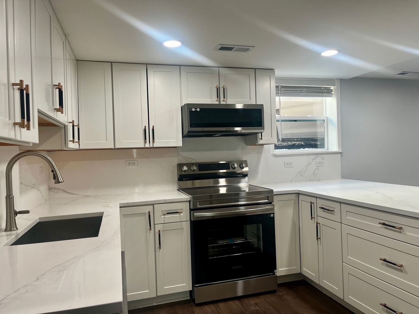 6522 N Spaulding Avenue 1