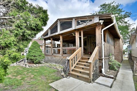 Tiny photo for 3952 N Oleander Avenue, Chicago, IL 60634 (MLS # 12465921)