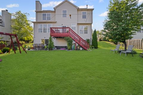 Tiny photo for 345 Kestrel Lane, Lindenhurst, IL 60046 (MLS # 12443936)